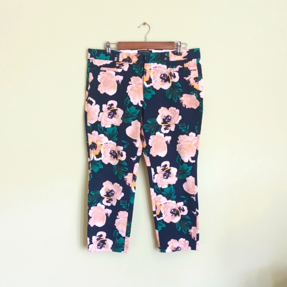 Banana Republic Floral Capris Size 12